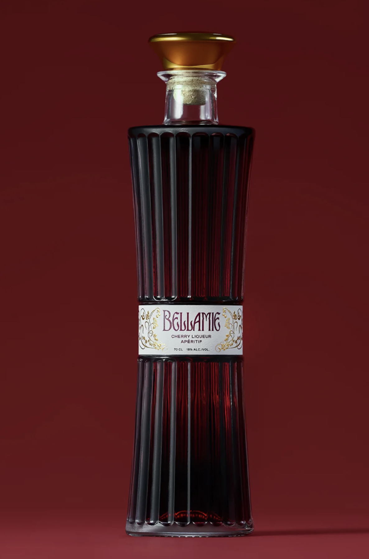 Bellamie Apéritif果酒包裝設計，來源香水靈感注入了裝飾藝術的氣息